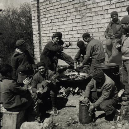 Milicianos de la Columna Ascaso, en Banastás (Huesca), en  1937.