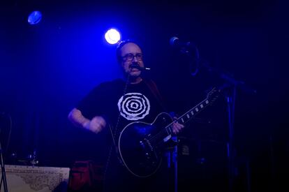 Antonio Ba&ntilde;os, tras su paso por la pol&iacute;tica, en un concierto en la sala Apolo.