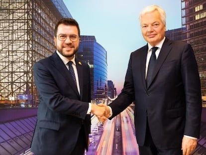 El presidente de la Generalitat, Pere Aragonès, junto al comisario europeo de Justicia, Didier Reynders, en Bruselas este jueves.