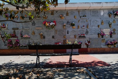Nichos del Cementerio Sur-Carabanchel de Madrid