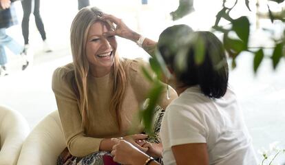 La actriz Gwyneth Paltrow durante las jornadas de salud que organizó su empresa Goop.
