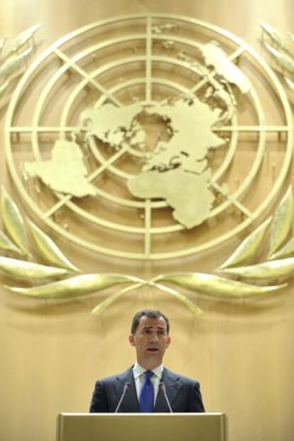 El príncipe de Asturias, Felipe de Borbón, lee un discurso en la sede europea de Naciones Unidas en Ginebra (Suiza).