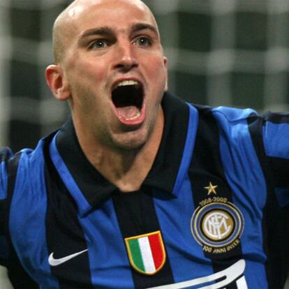 Cambiasso, en un encuentro con el Inter