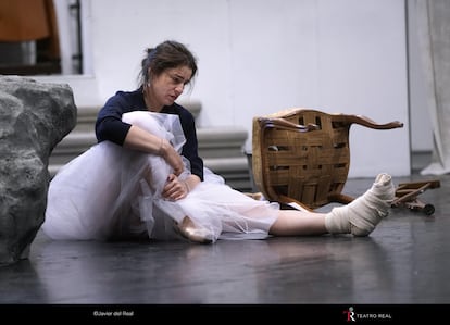 La soprano Asmik Grigorian, en el papel de Rusalka, en un ensayo en el Teatro Real.