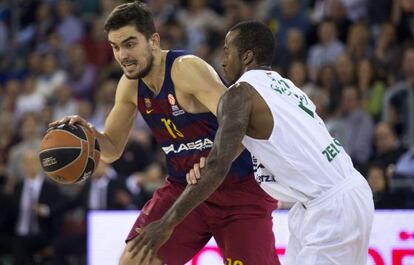 Satoransky, ante Boost, en el Barça-Zielona.
