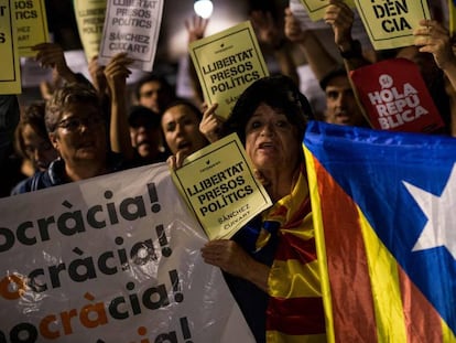 Protesta independentista anoche en Barcelona.