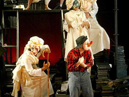 Ensayo de <i>Las mil y una noches,</i> de Comediants.