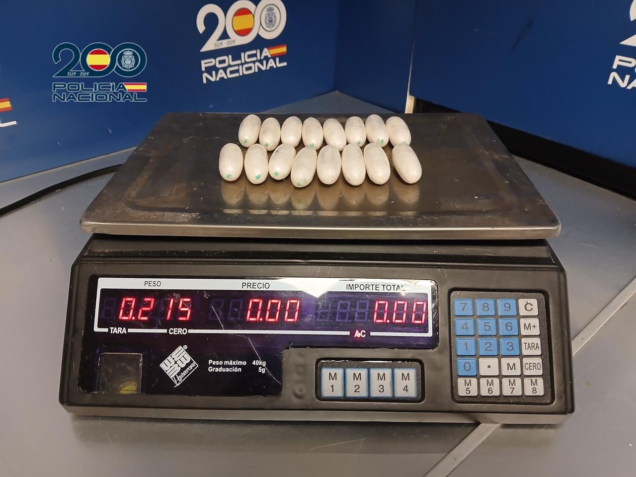 Interceptada en Barajas una mujer embarazada con 69 bolsas de cocaína en su cuerpo