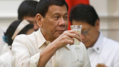 O presidente filipino Rodrigo Duterte, durante uma visita a Camboja.