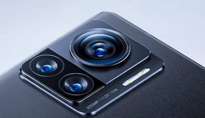 Motorola X30 Pro