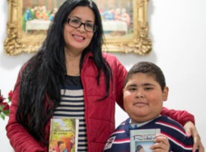 Rubén Dario y su madre, en Sevilla.