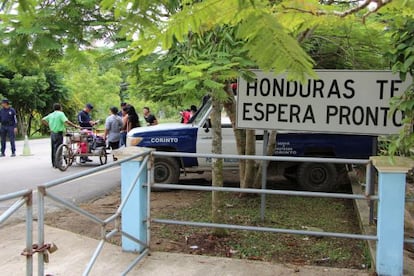 Un letrero en Corinto, en la frontera con Guatemala.