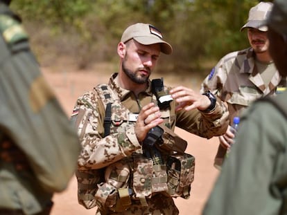 Un soldado de las Fuerzas Armadas alemanas, durante una instrucción en Malí en 2017.