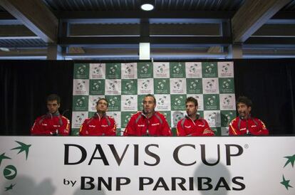 Ramos, García Lopez, Corretja, Granollers y Marc López, durante la presentación.