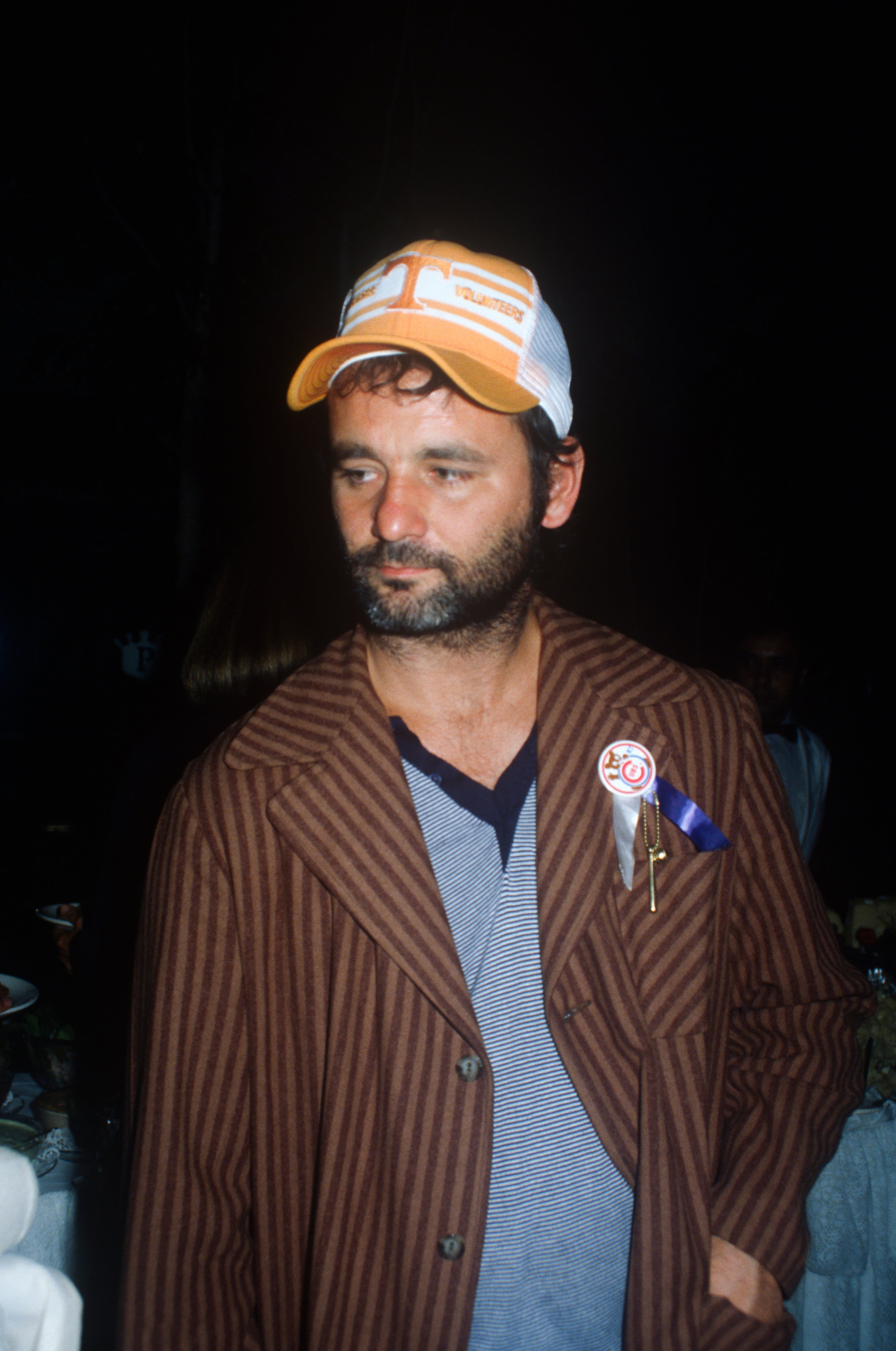 ¿Puede un hombre llevar gorra pasados los 35? ¿Y del revés? Cómo ponerse el complemento más democrático del verano
