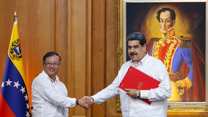 Gustavo Petro and Nicolás Maduro in Caracas