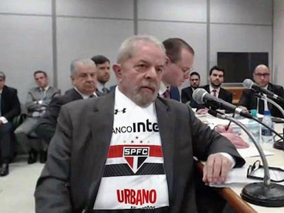 Lula são-paulino? Calma, é só um meme.