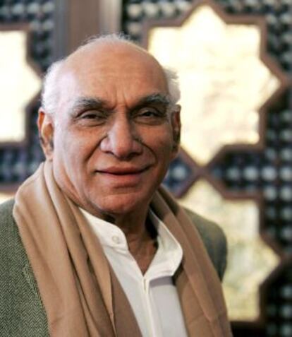 El director Yash Chopra, durante un festival en Marraquech en 2005.