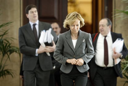 La vicepresidenta económica del Gobierno, Elena Salgado, en el Congreso de los Diputados.