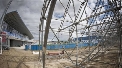 El fondo del estadio se prepara para las obras de mejora.