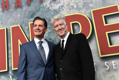 El genio y su muso: Kyle MacLachlan con David Lynch en el estreno de la tercera y tardía temporada de 'Twin Peaks' en 2017. 