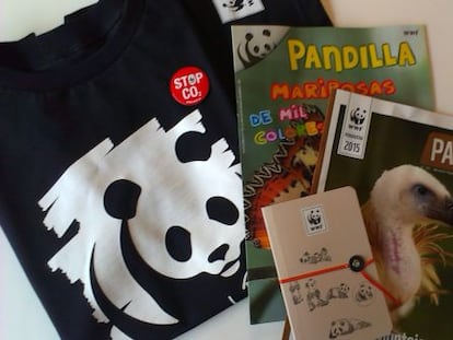 Pack de regalos de WWF de nuestro sorteo por la Hora del Planeta.