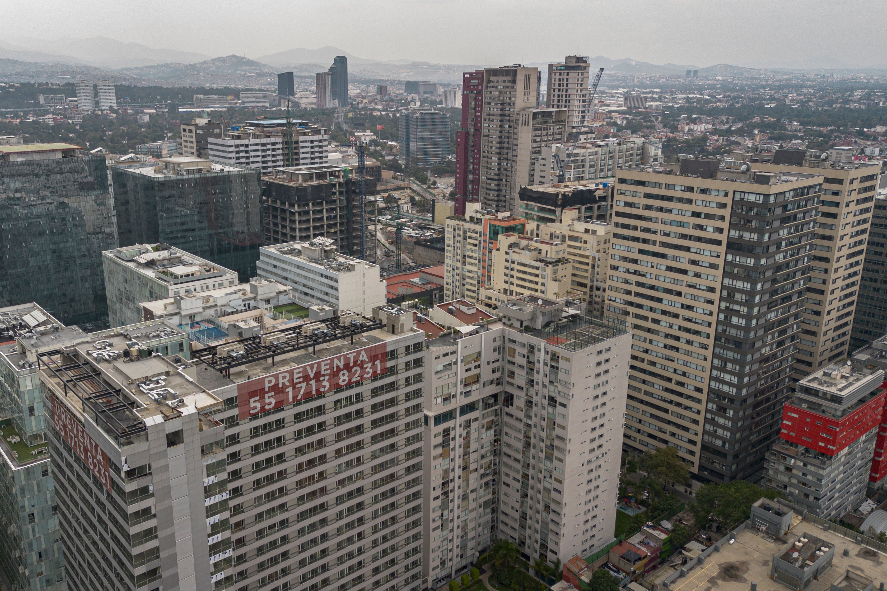 Vista aérea de inmobiliarias construidas en Ciudad de México.