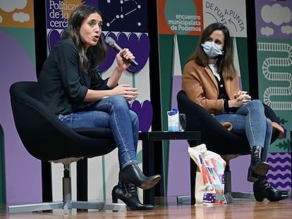 Desde la izquierda, Irene Montero, secretaria de Acción de Gobierno de Podemos; e Ione Belarra, secretaria general del partido, el pasado diciembre.