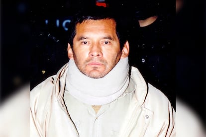 Traslado de Daniel Arizmendi 'El Mochaorejas' a Puente Grande, en Jalisco (México), el 17 de enero de 2005.