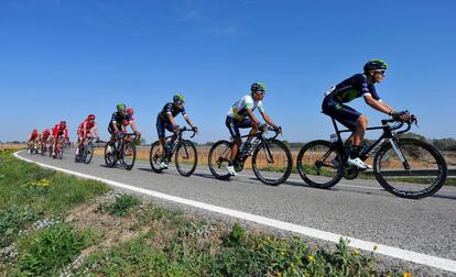 Quintana, segundo por la derecha, durante la sexta etapa.