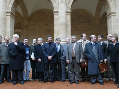 Miembros de la Acadèmia Valenciana de la Llengua