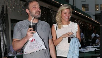 Ben Affleck y la productora Lindsay Shooku, el pasado mes de julio. 