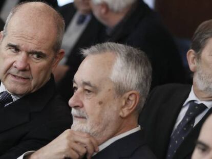 Los expresidentes andaluces Manuel Chaves y Jos&eacute; Antonio Gri&ntilde;&aacute;n, hoy en el juicio.