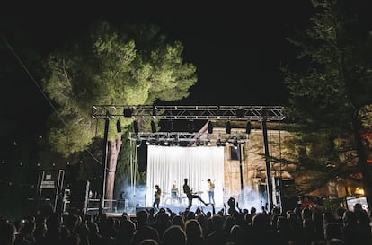 Un momento de la actuación de Manel en el festival Nomade.