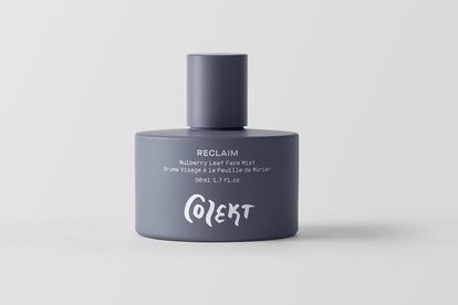 La bruma facial Reclaim de Colekt (83 euros en Wow) se puede utilizar tras la limpieza, como paso en la rutina de belleza sustitutivo del tónico, pero también para refrescar y aliviar la irritación o la tirantez de la piel durante todo el día.