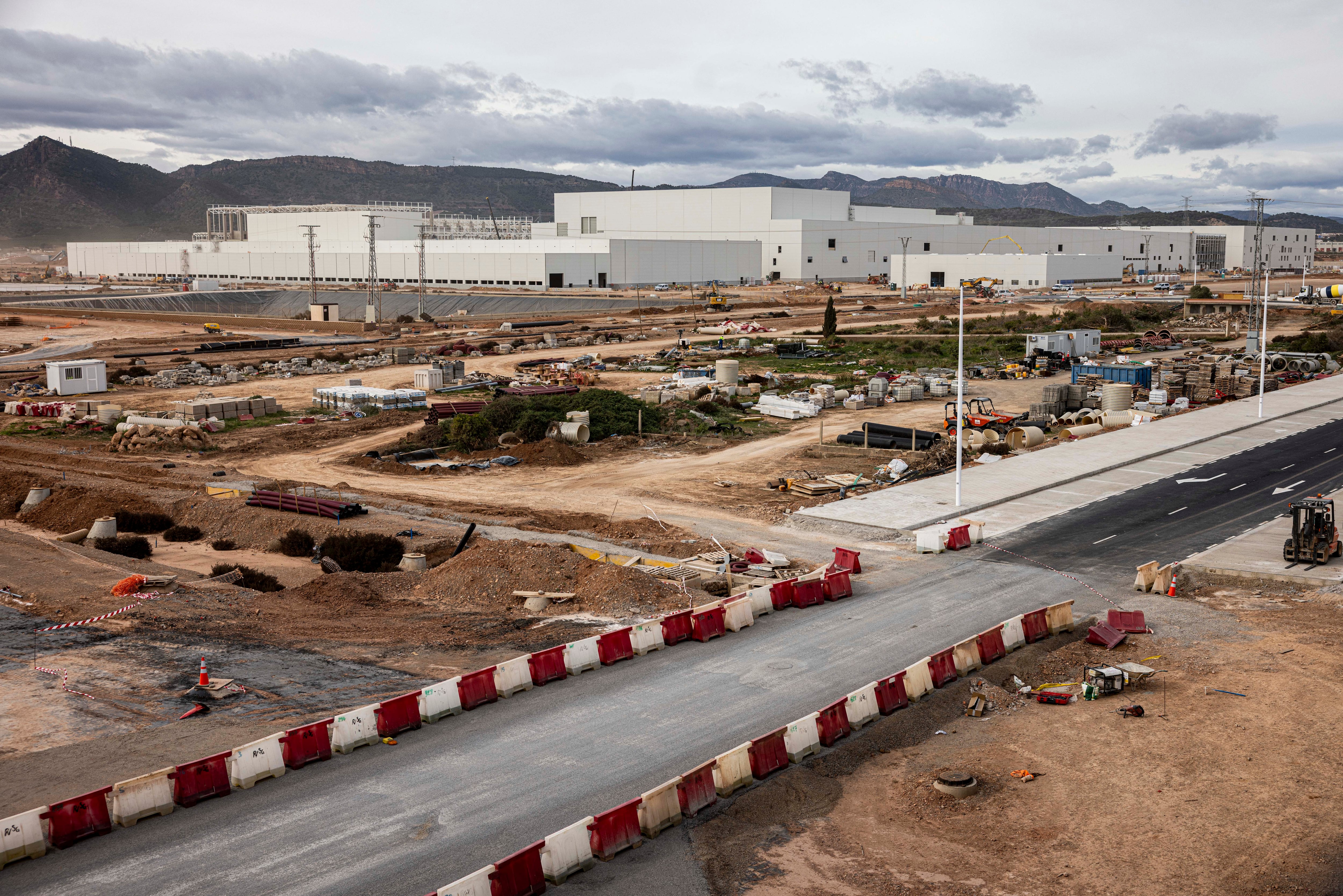 La china Gotion compra el 49% de la planta de baterías de Volkswagen en Sagunto por 1.100 millones