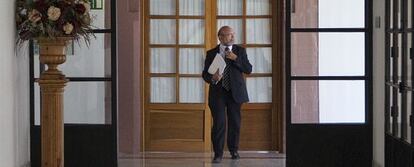 El presidente de la comisi&oacute;n de los ERE, Ignacio Garc&iacute;a, en el Parlamento. 