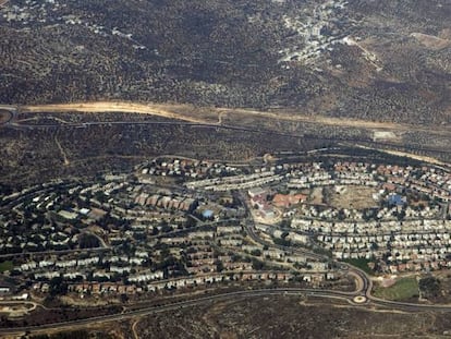 Vista a&eacute;rea del asentamiento israel&iacute; de Ariel, en Cisjordania.