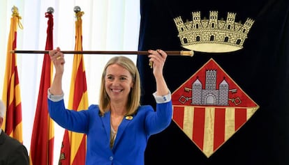 La republicana Mireia Ingla, tras recibir la vara de alcaldesa de Sant Cugat del Vallès