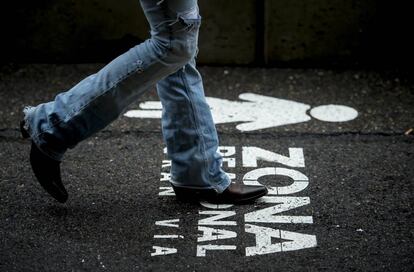 Gran Vía, de Madrid, no tendrá tráfico privado de coches a partir de este junio como medida contra la polución llevada a cabo por el gobierno de Carmena.