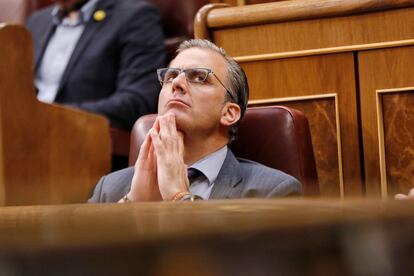 El diputado de Vox ,Javier Ortega Smith, durante el último pleno ordinario de control al Gobierno en el Congreso.