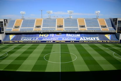 La pancarta en el Ramón de Carranza para el partido ante el Celta.