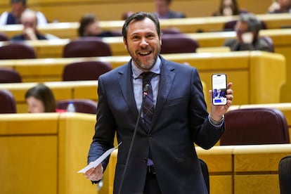 El ministro de Transportes, Óscar Puente, durante la sesión de control al Gobierno celebrada este martes en el Senado.
