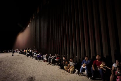 Migrants on the US-Mexico border