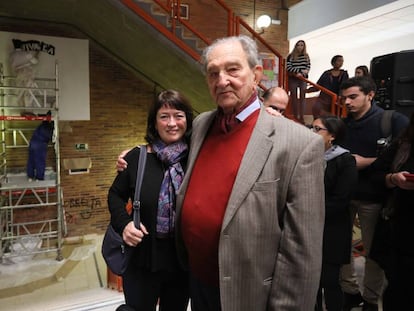 Nicolás Sánchez-Albornoz y Maruja Lamana, hija de Manuel Lamana, este martes en la Complutense.