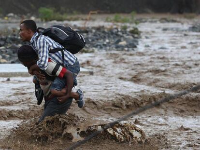 Inundações após a passagem do furacão Matthew no Haiti.