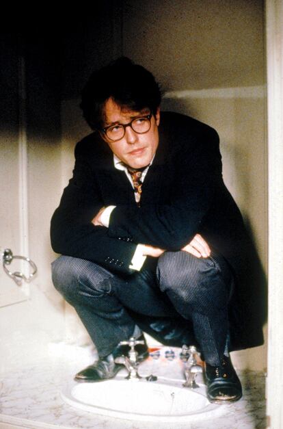 Hugh Grant, an Englishman hiding in 'Four Weddings and a Funeral'.