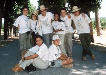 Los ocho protagonistas de la serie de Discovery Channel sobre la Ruta Quetzal 2000.