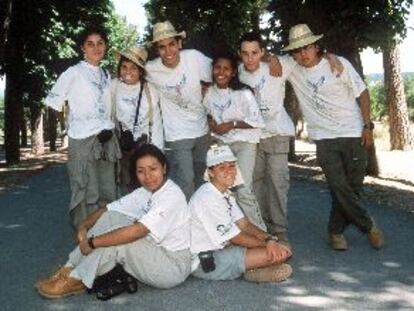 Los ocho protagonistas de la serie de Discovery Channel sobre la Ruta Quetzal 2000.