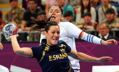 Macarena Aguilar, durante el partido ante Montenegro.